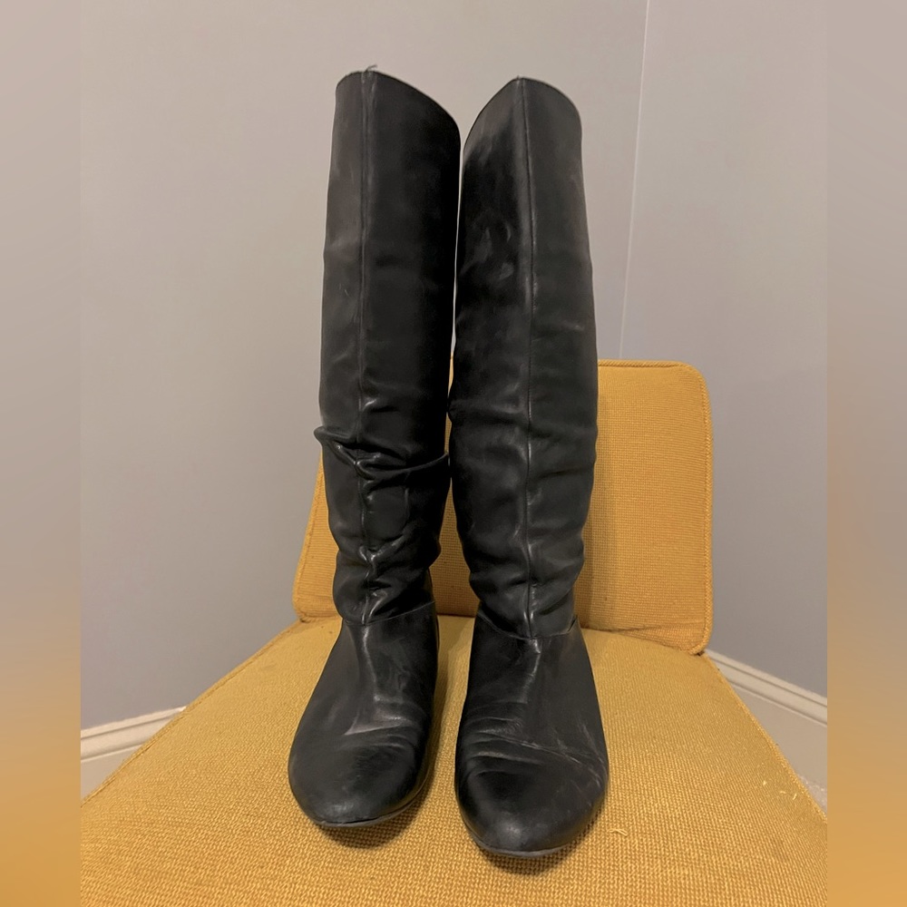 Black Nine West low heel boots size 9.5